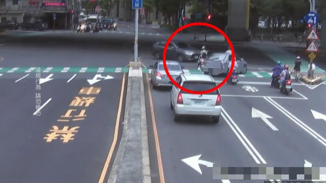 詐欺車手拒檢企圖衝撞警　板橋街頭追逐！警破窗逮1男1女
