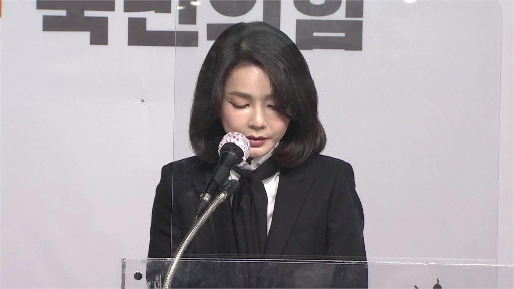 南韓第一夫人爆收名牌包陷醜聞　執政黨內意見紛歧爆內鬨