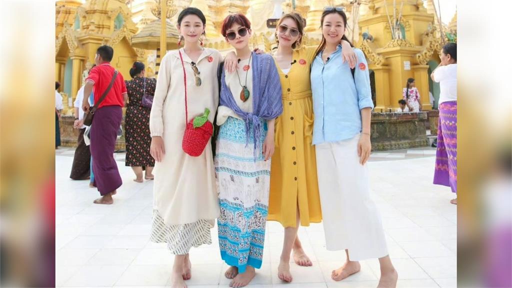獨缺大S「華岡七仙女」！阿雅慟別30年姊妹：妳的離開是我刻在心裡的哀傷