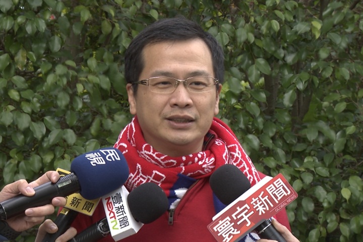 臉書未滿100萬粉絲 羅智強宣布退選台北市長