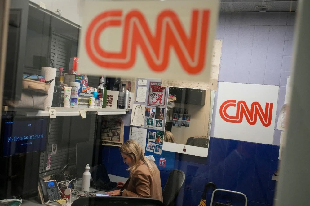 打不過就加入！CNN等逾400家媒體　收錢授權Google開發AI新聞計劃