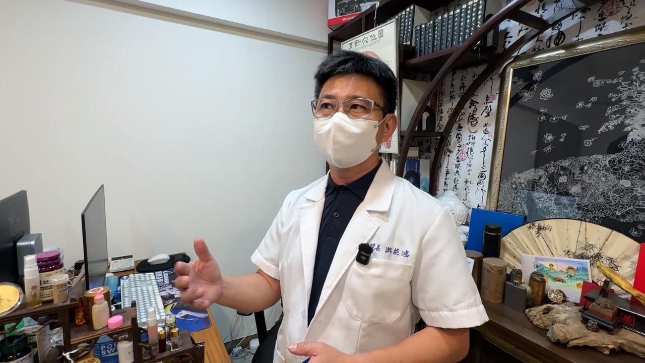 中醫診所院長CPR救活車禍騎士！　兩周前在飛機上也救活一人