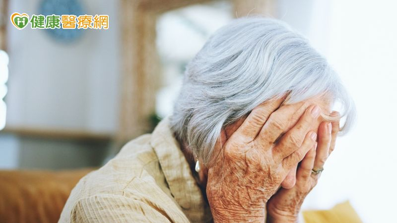 8旬婦長期服抗凝血藥仍中風　心臟藏4公分巨大血栓、一度誤認腫瘤