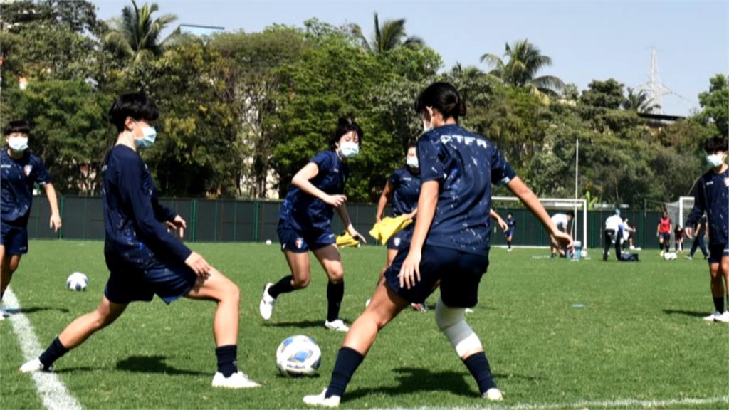 台灣女足征戰亞洲盃傳7人染疫　蔡總統：專機返國