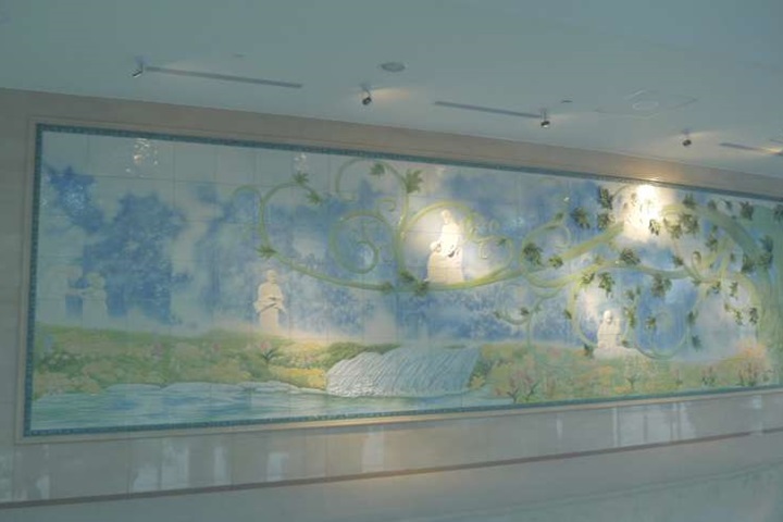 耗資一億！法藍瓷贈醫院「生命之樹」瓷牆