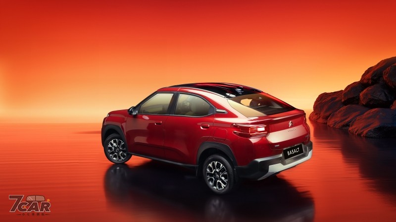 入門轎跑休旅車  Citro&euml;n Basalt 量產版首度現身