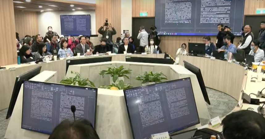 四接最終環評爭吵中登場　白委提議散會查「多氯聯苯」