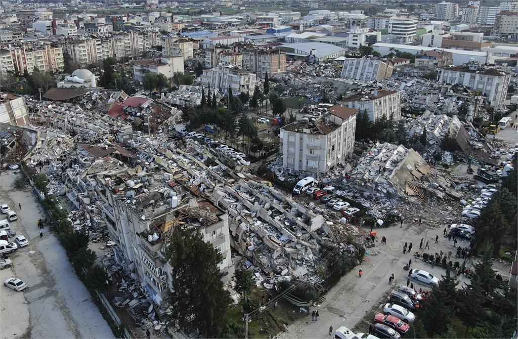土耳其強震逾7800人死亡！鄭明典曬「餘震分布圖」：回想921惡夢