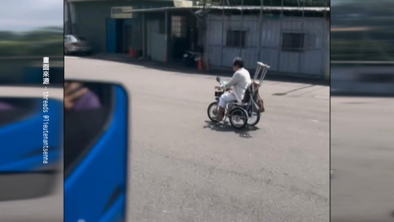 危! 高雄阿嬤乘"電動輪椅狂飆" 速度超越汽車