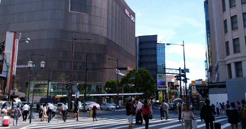 日本人都沒在穿拖鞋？「台人特有習慣」遭批沒禮貌　日網紅也搖頭：不適合