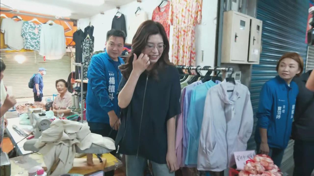 快新聞／超諷刺！鄭麗文拜票遭嗆「共產黨加油」她開酸：連深藍鐵票區都看不下去