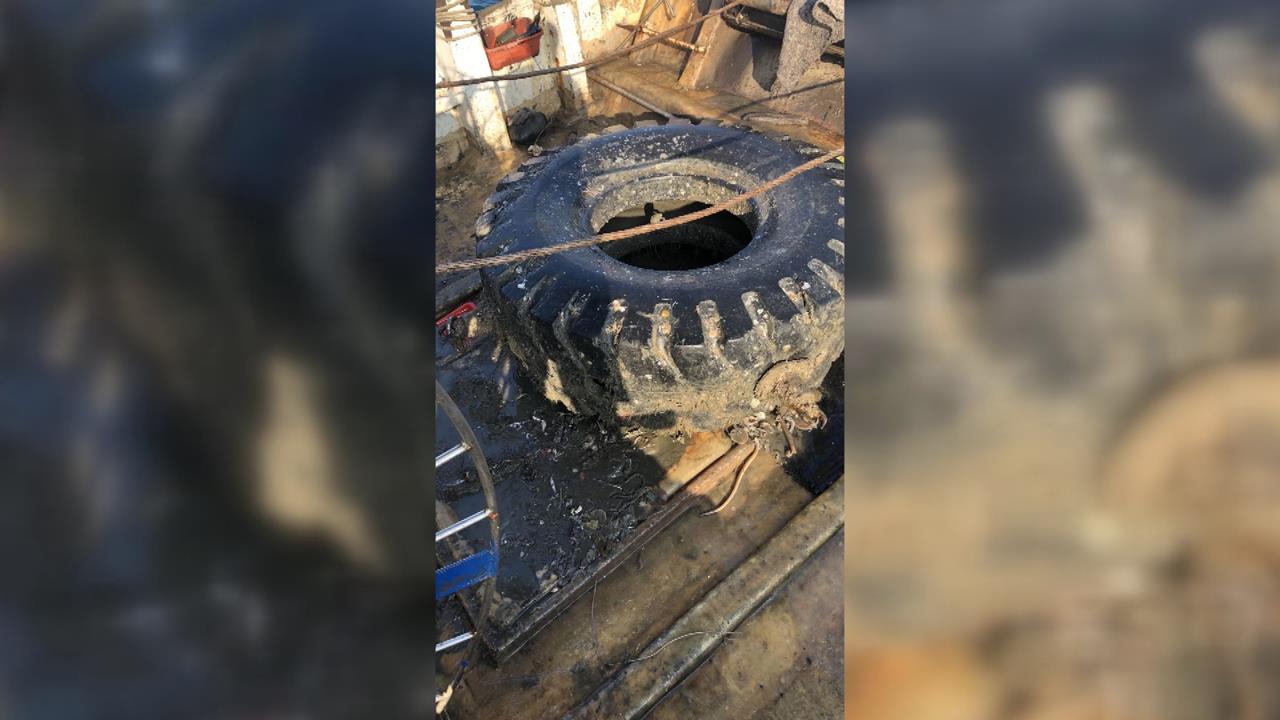 漁民求償無門氣壞 外籍商船違規停泊又亂丟垃圾