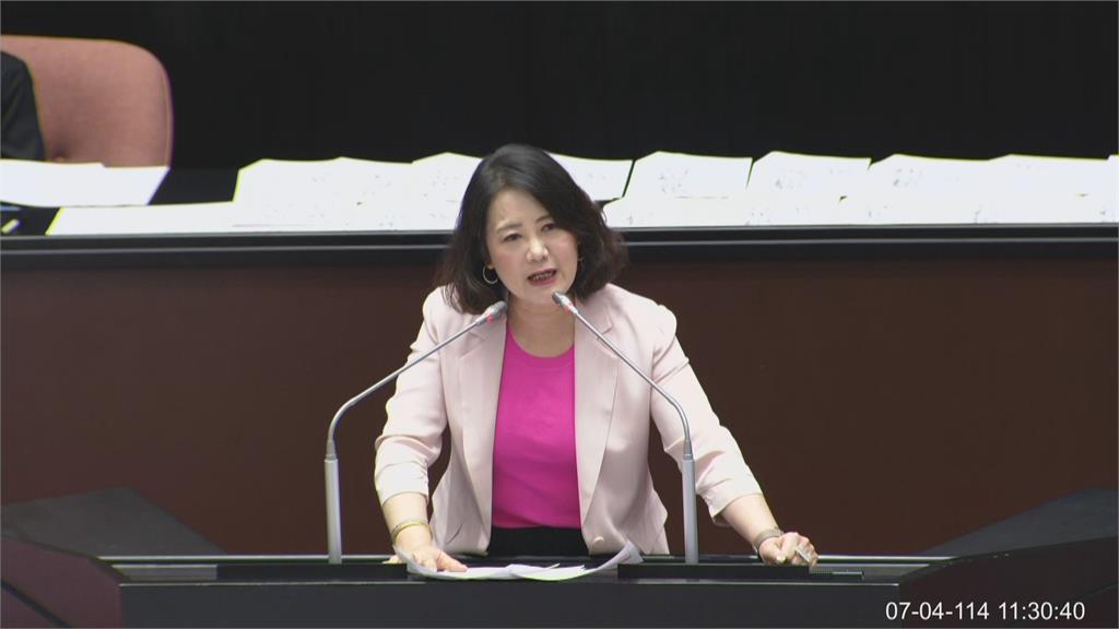快新聞/黃國昌要求吳釗燮下台 吳思瑤轟雙標:藍營涉共諜有叫朱立倫負責?