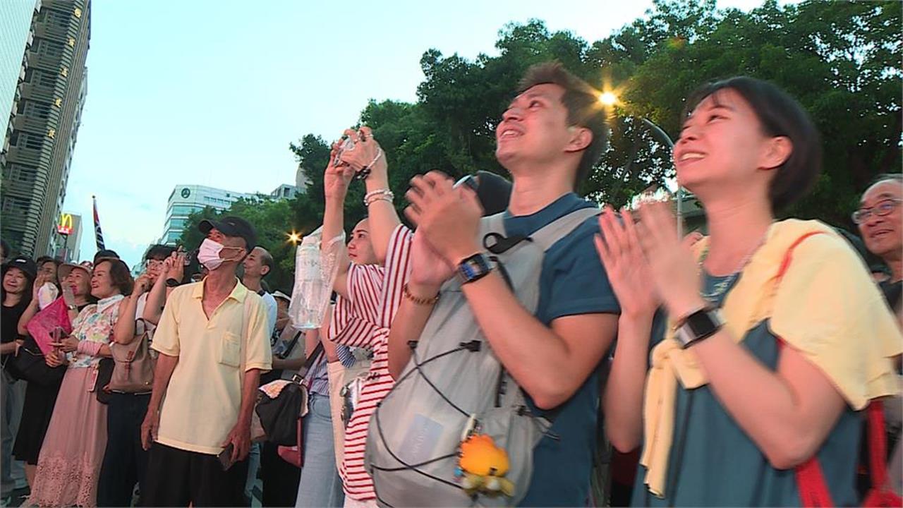競總大會湧12萬人！沈伯洋致詞「天空出現一道光」畫面曝　網友大喊感動