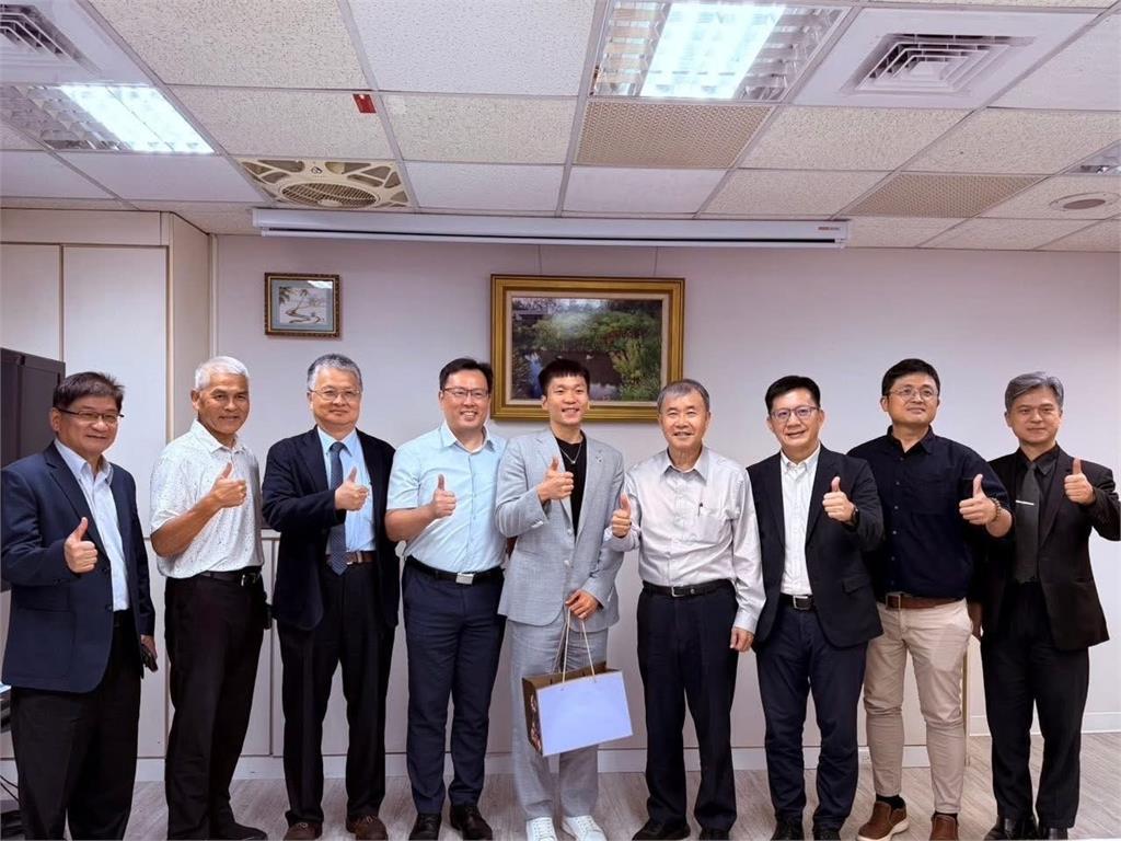 第3位美女主播報到　卓君澤任運動部長李洋機要兼發言人