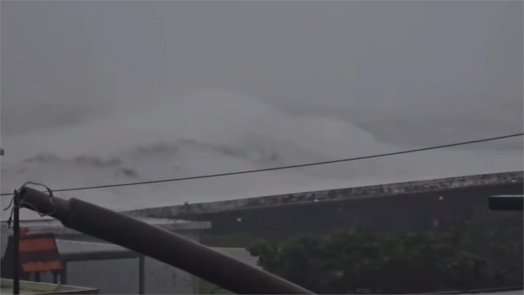 快新聞／楊柳襲來！蘭嶼出現強風豪雨　花蓮卓溪鄉大舉撤村