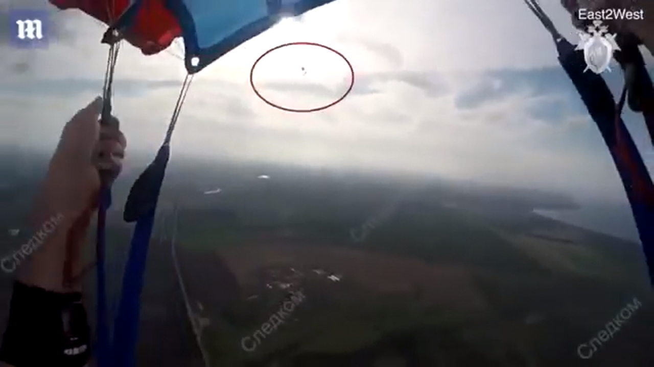 跳傘相撞！跌落1600公尺摔死 隊友攝影機拍下全程