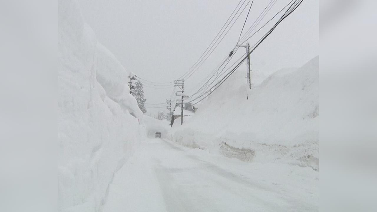 日本急凍！　箱根水管凍裂漏水　青森女性鏟雪遭活埋