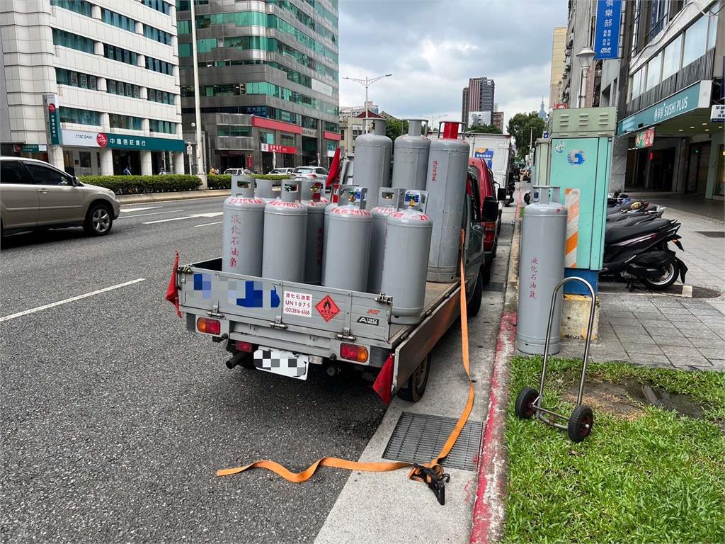 國產複材瓦斯桶的突圍之路1｜從「扛不動」到「一手拎」 複材桶掀起瓦斯配送革命- 民視新聞網