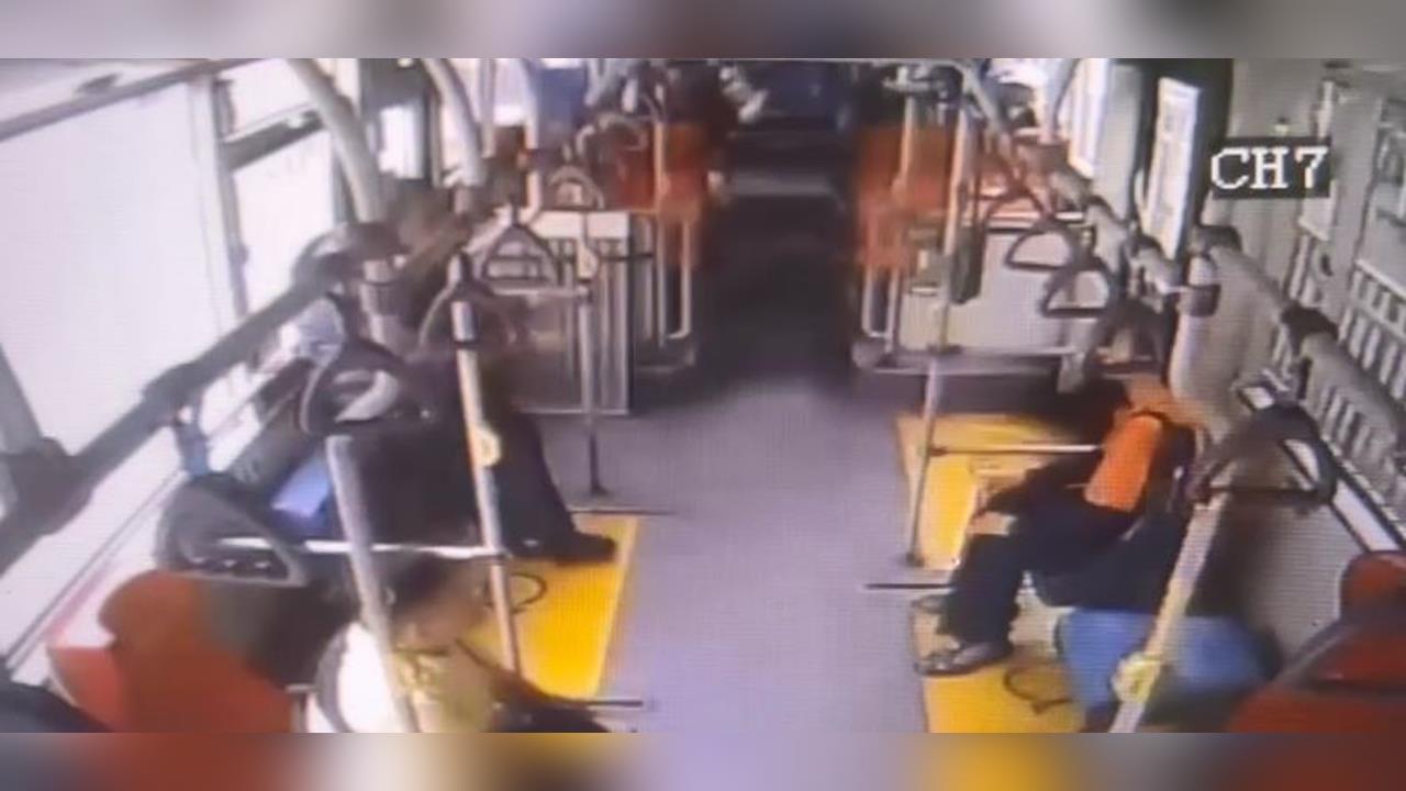 桃園客運爆口角衝突 女乘客提醒「到不了目的地」反遭辱罵恐嚇