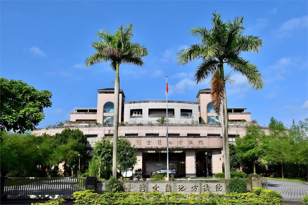 宜蘭男辱罵超商店員「王八蛋+狗東西」　法官認：難以認定是公然污辱