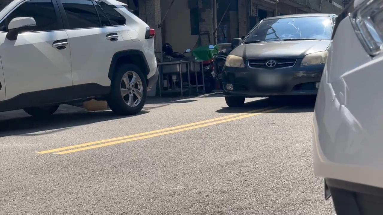 違停陷阱！彰化鹿港「某路段」成開罰熱點　「沒劃紅黃線」照罰挨轟