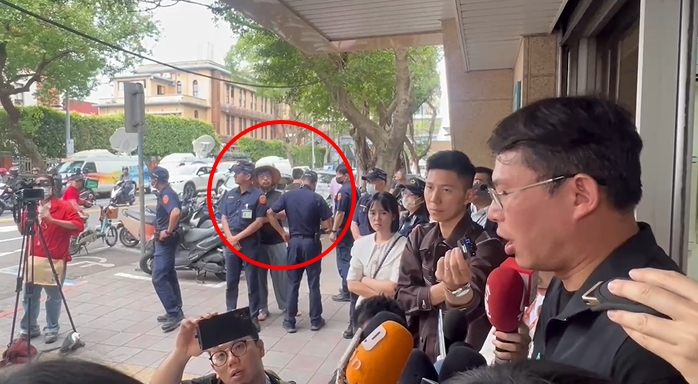 快新聞／「對得起你自己嗎」！　黃國昌受訪「抗議者怒嗆」你這兩樣都不見了