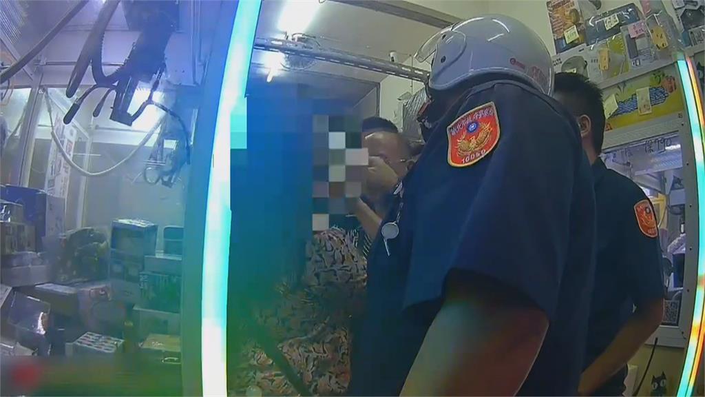 網紅護理師「喬喬」與友衝突 控警碰手摸腿告性騷