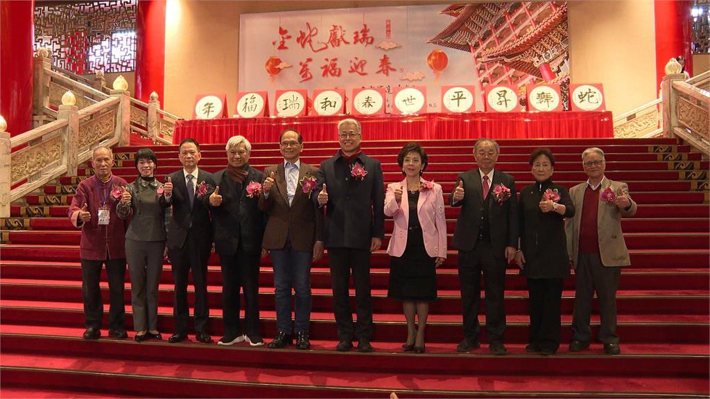 「名家揮毫送春聯」舉辦超過30年　名家揮毫限量春聯帶回家