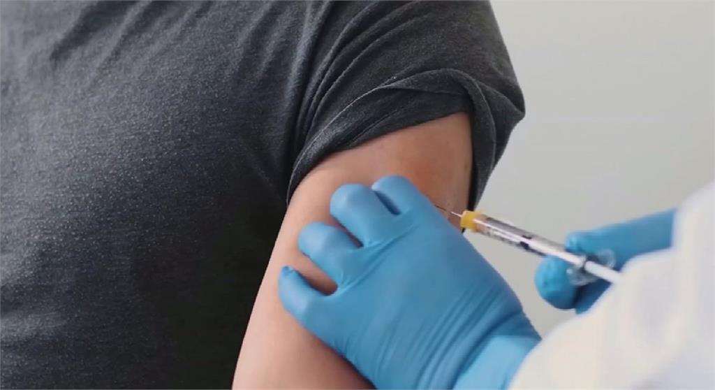 英批准使用輝瑞疫苗 全球第一 下週起施打