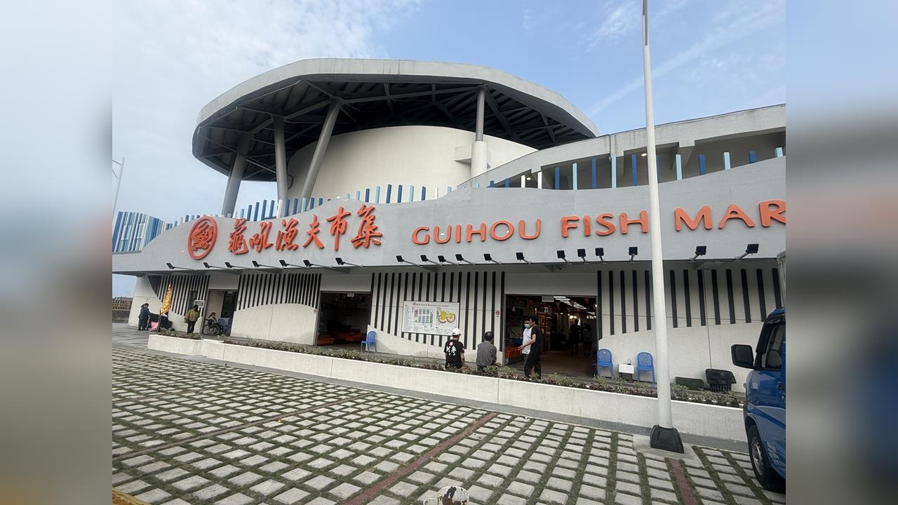 快新聞／颱風假別亂跑！巴威海陸警齊發　新北「這三地」暫停營業別撲空