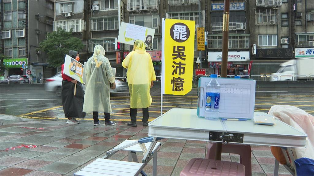 罷免吳沛憶擺攤遇大雨收件差　李孝亮：風雨生信心！