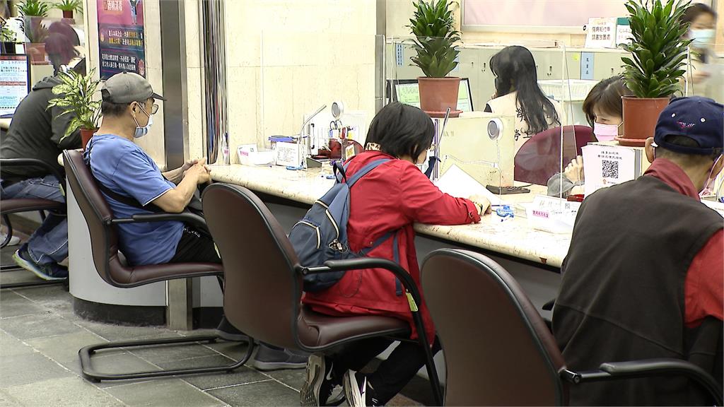 中高齡注意！保障受傷勞工　勞保年金.災保失能年金　可合併領取
