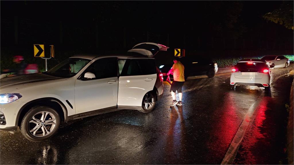 快新聞／杜蘇芮挾豪雨！　蘇花公路落石擊中2車