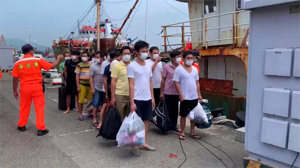 中國漁船闖東沙海域撈捕　扣留４６天驅逐出境