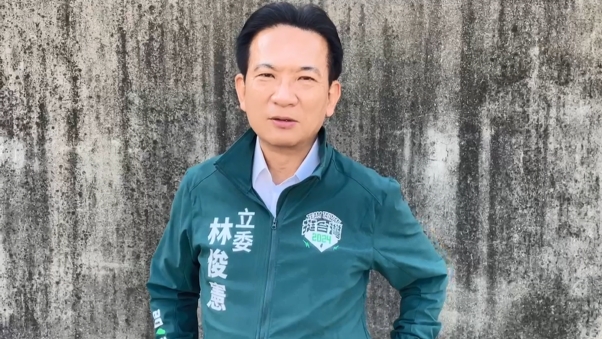 快新聞／黃國昌號召小草「釘孤枝」　林俊憲「翻過去成績」酸：政治毛毛雨