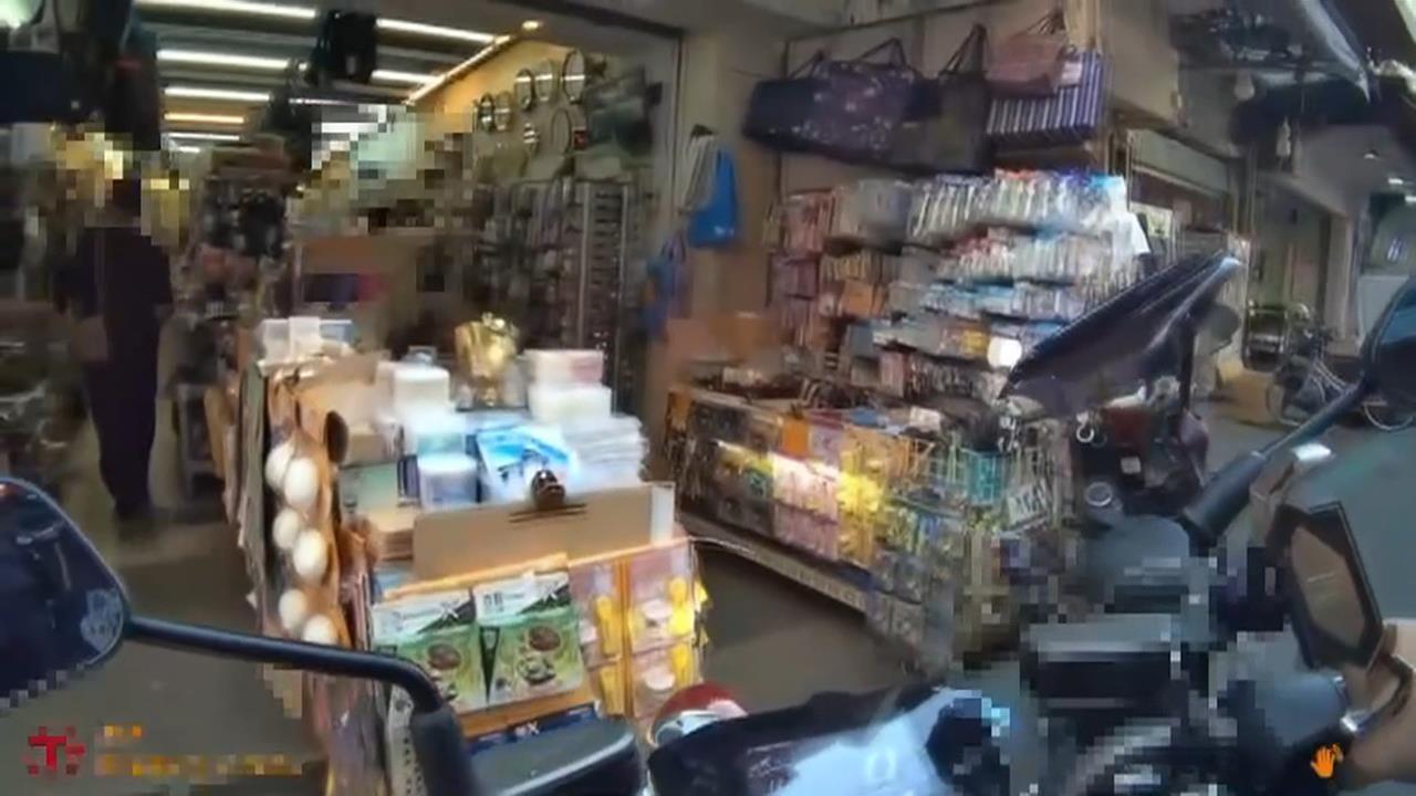 三和夜市員警執勤抓違停　意外逮捕「逛街」通緝犯