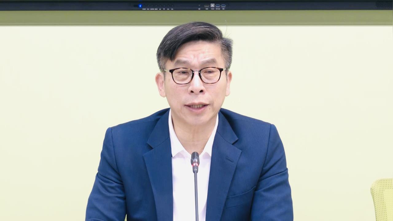 快新聞／財劃法三版本藍白分不清？　鍾佳濱曝：搞出什麼「紕漏」都不知