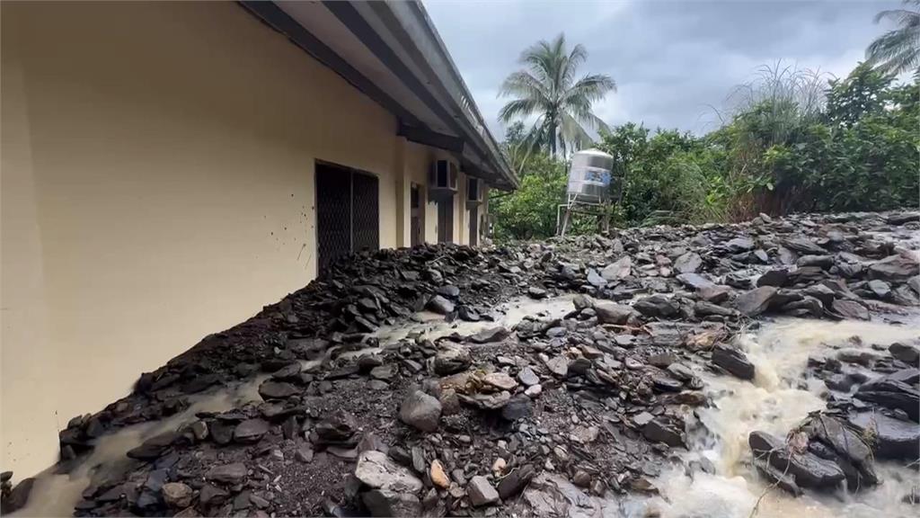 南台暴雨狂炸「山區滿目瘡痍」　六龜民宅近乎被土石流掩埋
