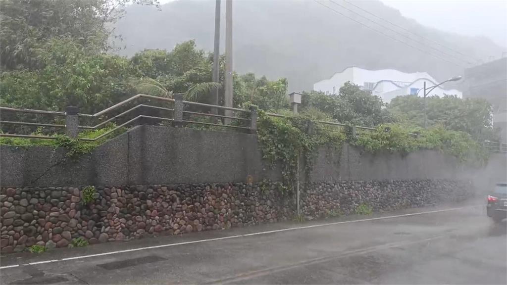 TD02登台撞山「強度減弱」　南部、台東發布豪雨特報