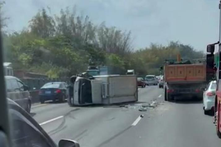 快新聞／國3南下田寮段「多車連環撞」傷亡不明！　車流回堵至少3公里