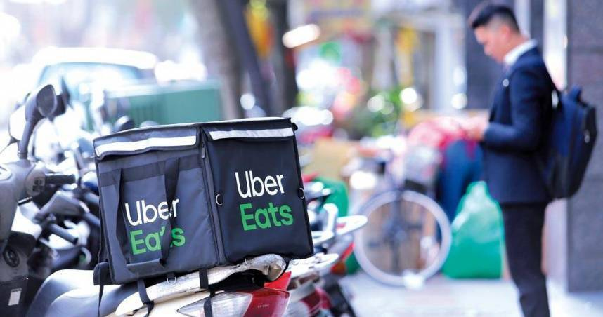 Uber Eats14日起「服務費每單貴4至6元」　月底前補發外送員短付報酬