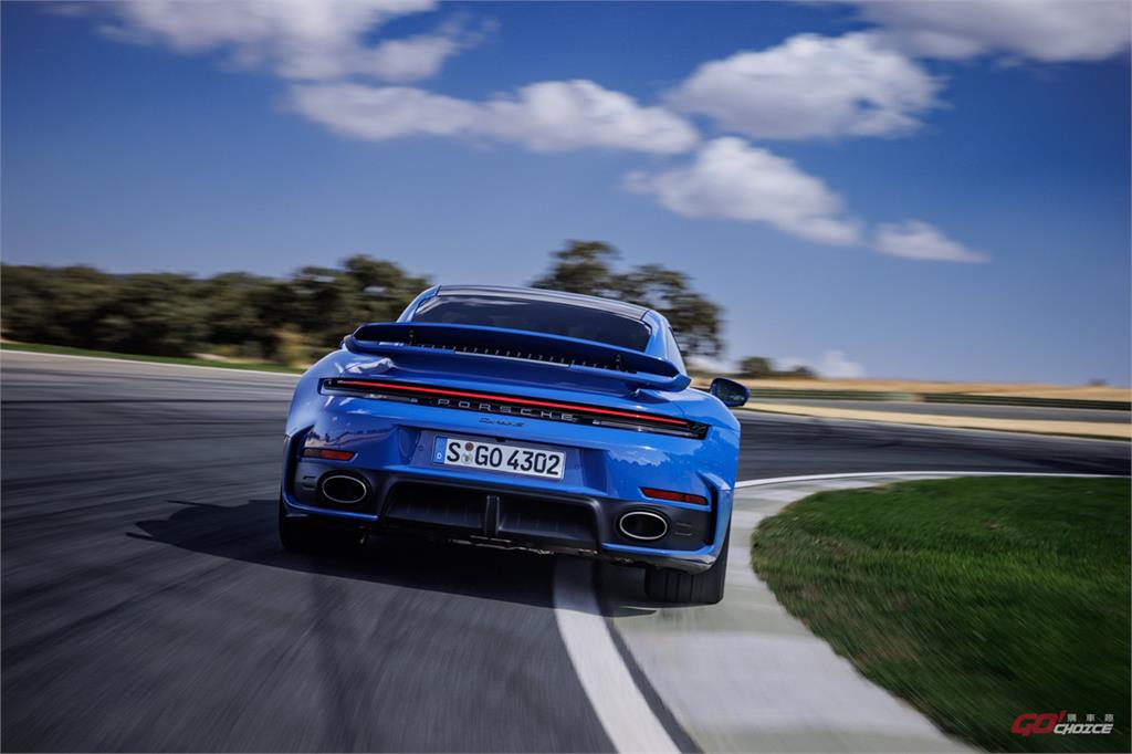 保時捷 2025 年全球交付 279,449 部跑車，台灣級距市佔率小幅提升