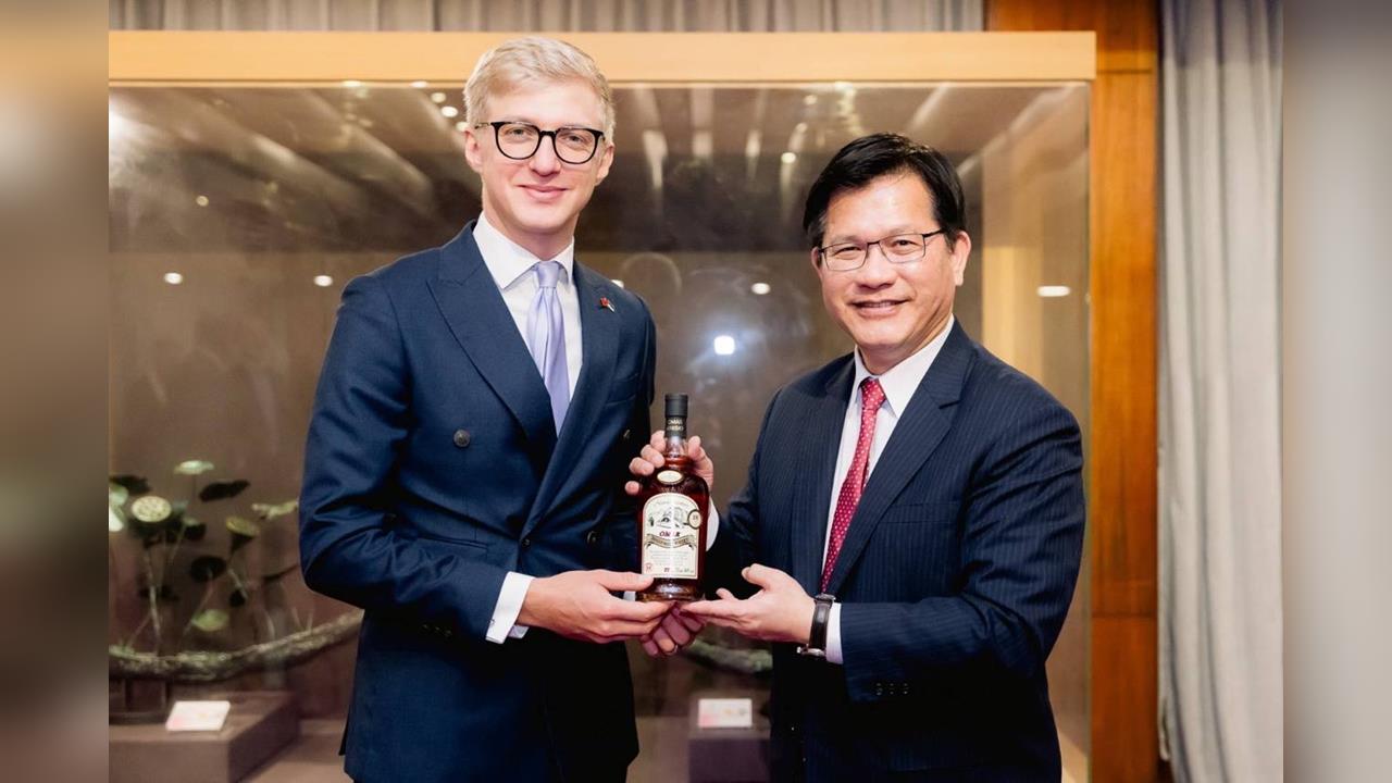 快新聞 / 駐愛沙尼亞處要用台灣還是台北? 林佳龍:持續討論中