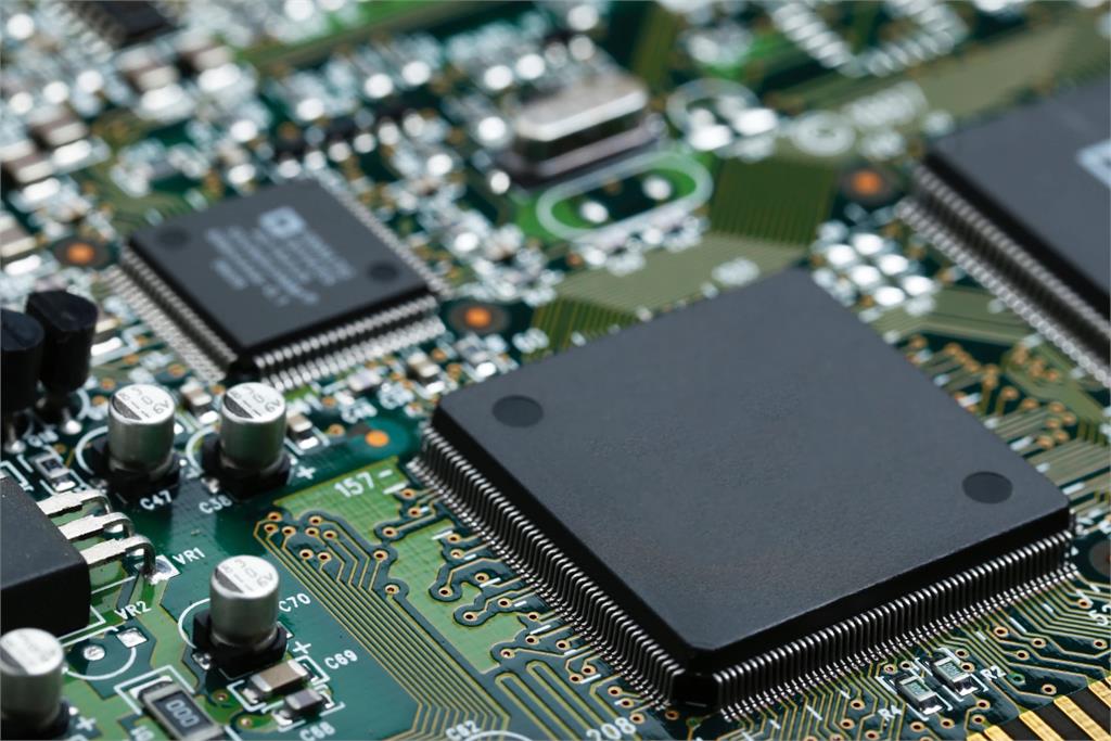 史上最嚴重記憶體荒來臨！高盛看好三星及海力士　美光遭降評