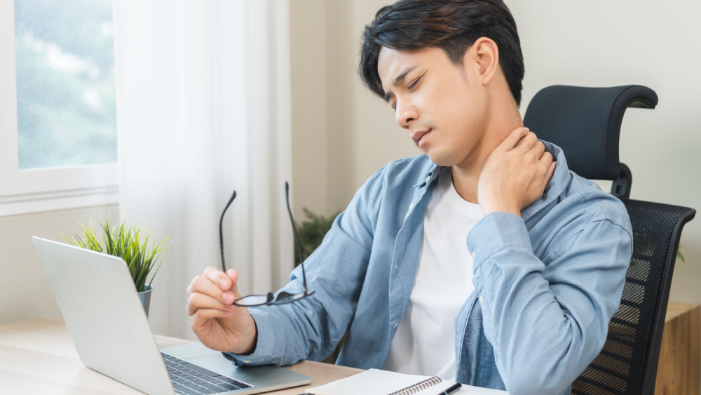 大數據揭現代人健康困擾排行：第一名不是失眠、胃痛！ 醫曝「2生活型態」最傷身體