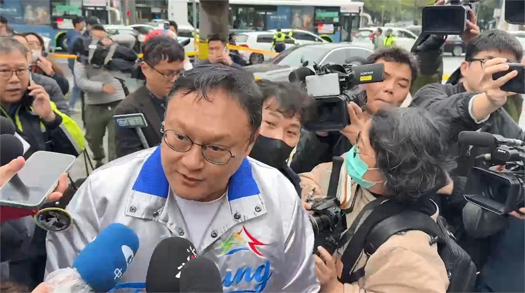 台中新光三越氣爆至少10傷亡　副市長鄭照新到場：戒備提升至二級開設