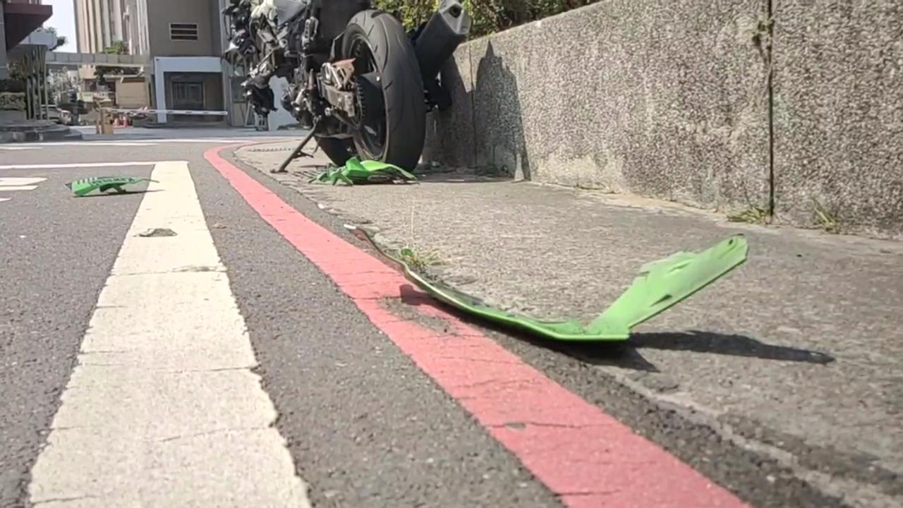 驚險！彰化機車左轉撞上直行重機　兩騎士雙雙噴飛送醫