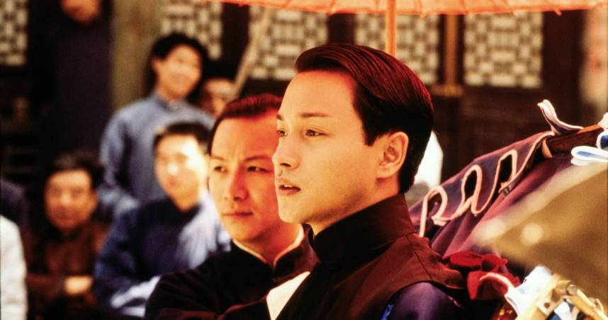 張國榮墜樓內幕曝光　好友向太內疚22年：不是憂鬱症