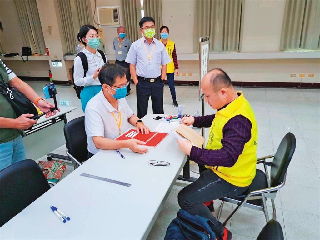 【統派小黨組叛軍3】推大咖男星選立委　微信對話曝亂台金援價碼
